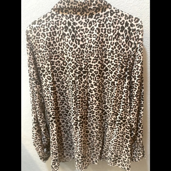 C&C California Leopard Twist Front Shirt Size XL - Picture 4 of 11